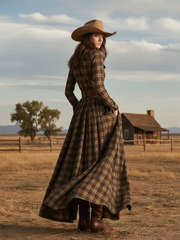 Długa sukienka w kratę w stylu retro z kołnierzykiem w kolorze czerwonobrązowym