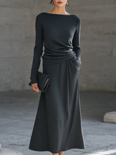 Elegancki dwuczęściowy komplet sukienek w jednolitym kolorze, drapowany