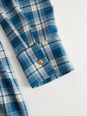 Długa sukienka w kratę w stylu retro z kołnierzykiem w kolorze czerwonobrązowym