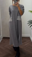 Damska sukienka plisowana na co dzień z okrągłym dekoltem i kieszeniami