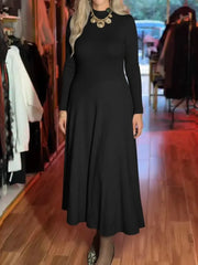 Damska dzianinowa sukienka sweterkowa o dopasowanym kroju