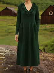 Elegancka sukienka midi z dzianiny w stylu retro z dekoltem w serek i falbankami