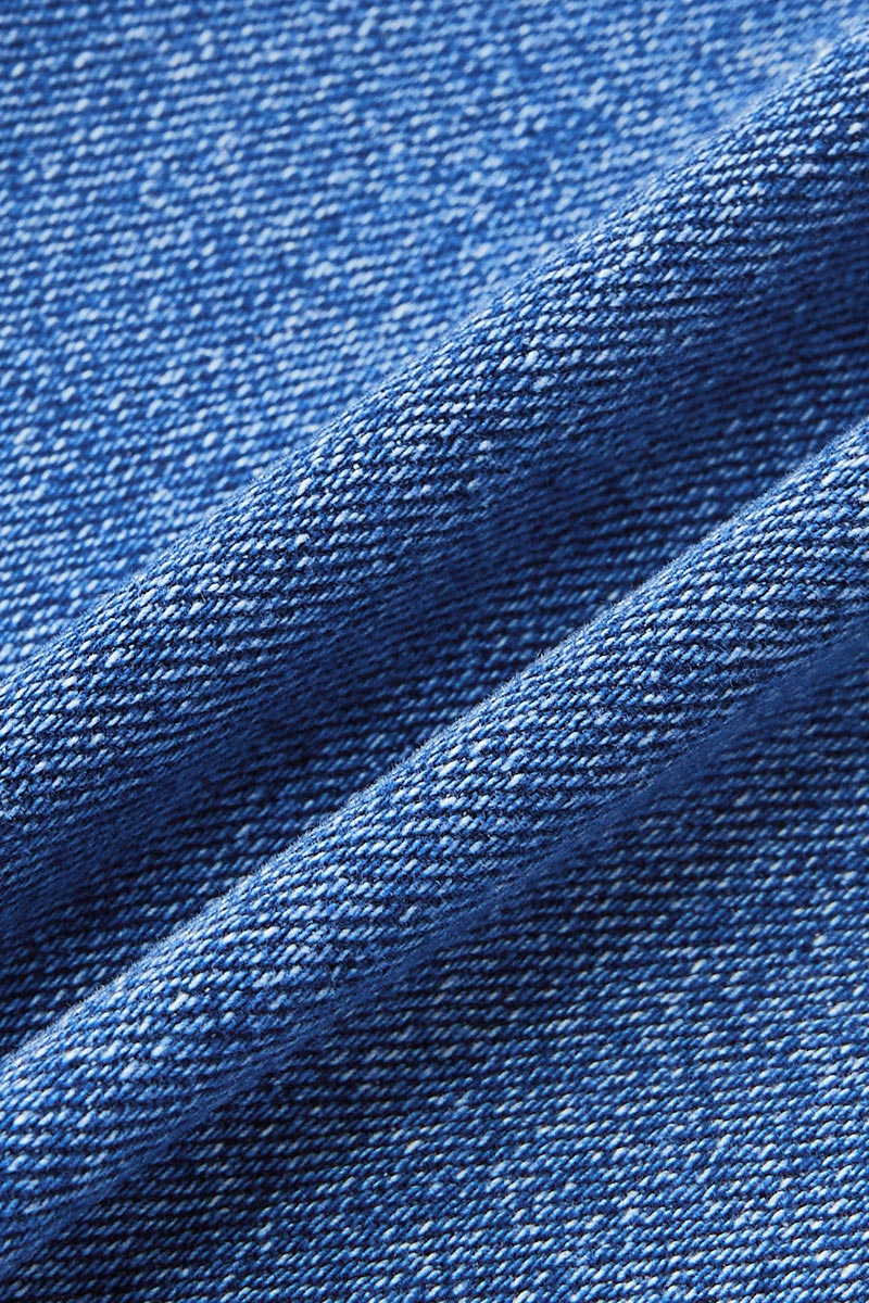 Dżinsy z prostymi nogawkami i średnim stanem