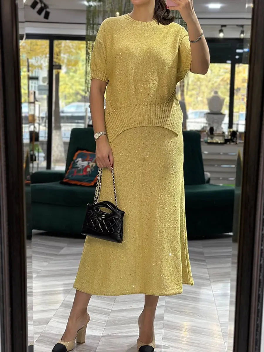 Damski dwuczęściowy zestaw z błyszczącym, dzianinowym topem i spódnicą