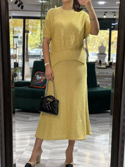 Damski dwuczęściowy zestaw z błyszczącym, dzianinowym topem i spódnicą