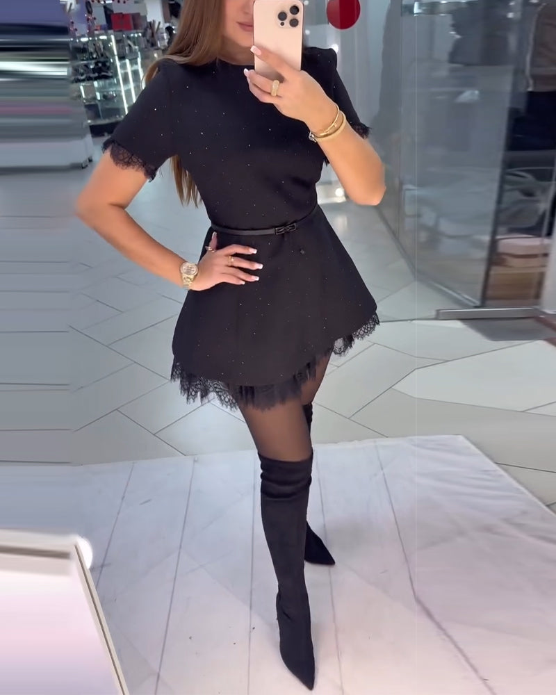 Elegancka, błyszcząca koronkowa sukienka damska