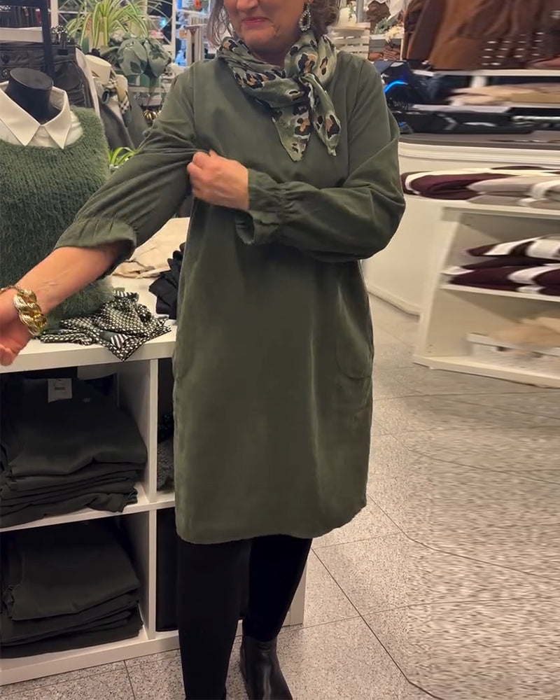 Damska luźna sukienka z długim rękawem w dużym rozmiarze