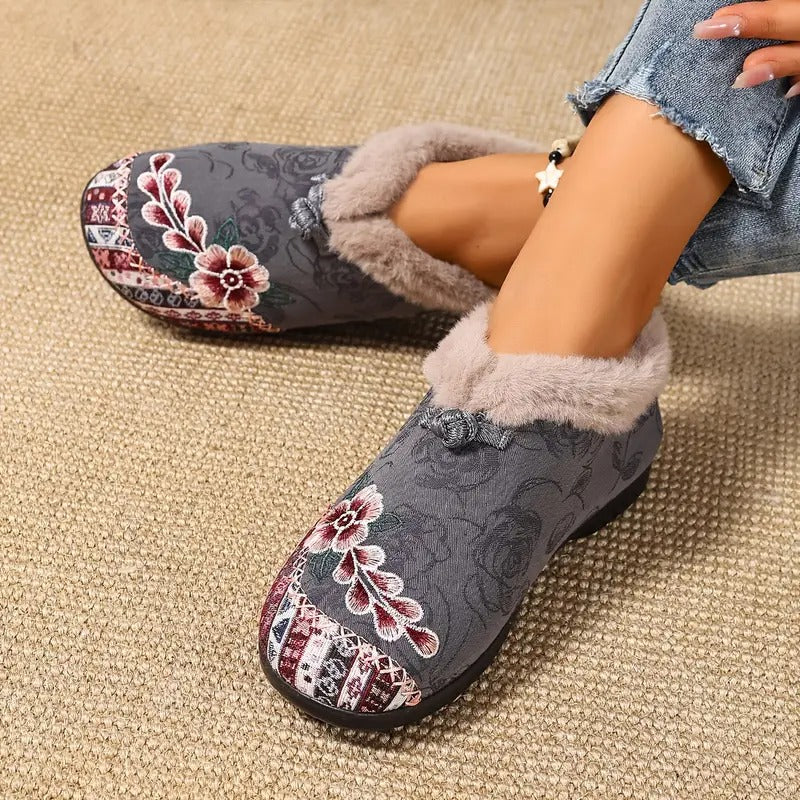 Ciepłe kwiatowe buty dla kobiet