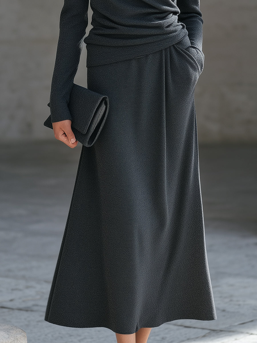 Elegancki dwuczęściowy komplet sukienek w jednolitym kolorze, drapowany