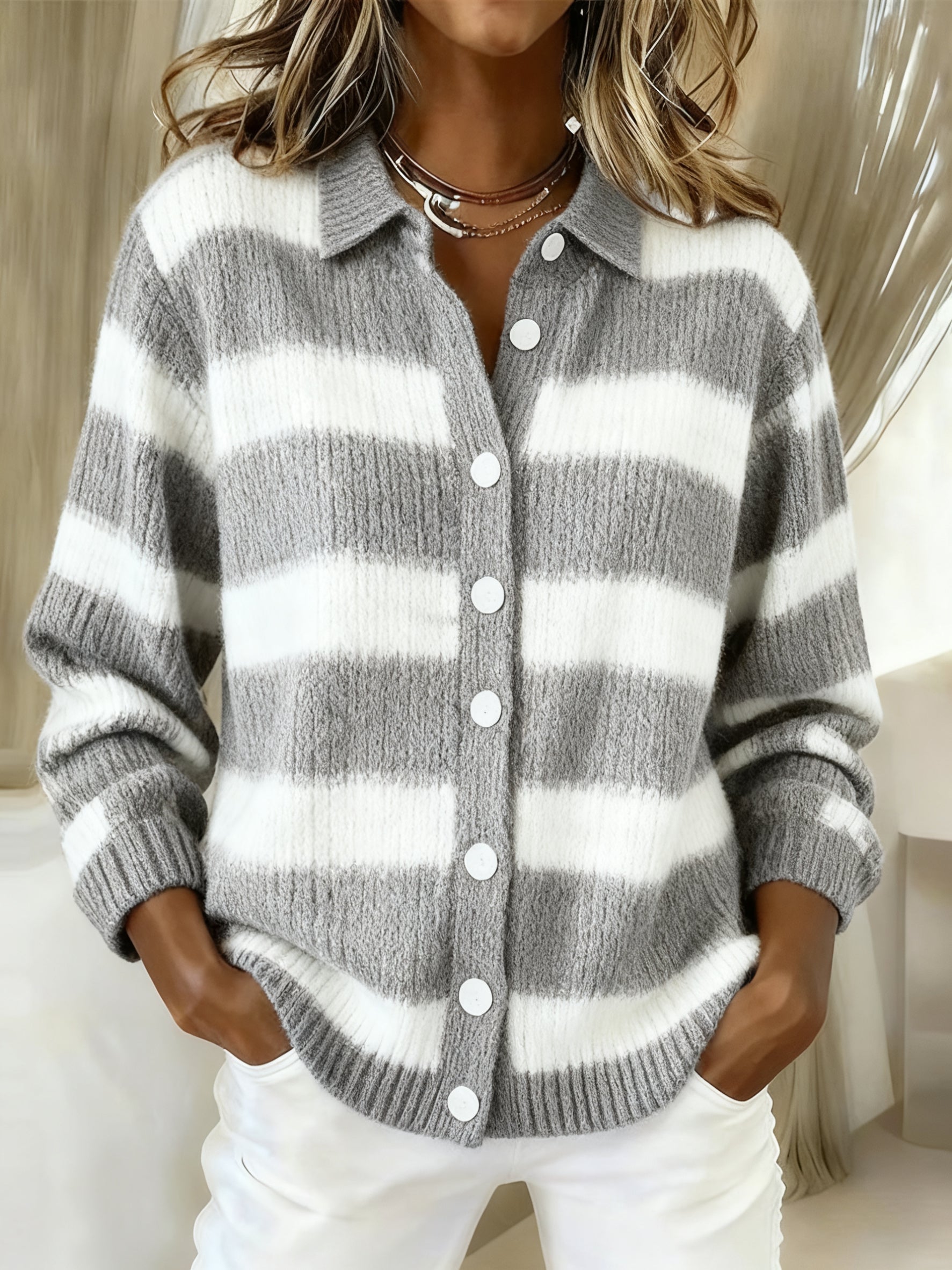 Codzienny kardigan w paski zapinany na guziki