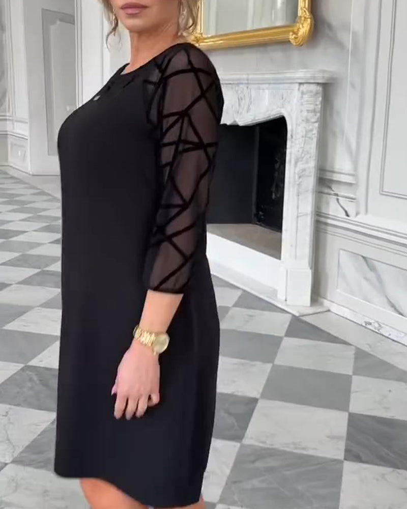 Elegancka sukienka z okrągłym dekoltem